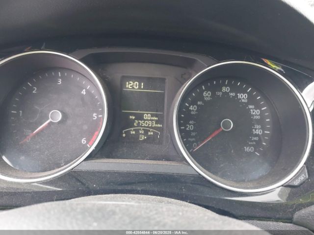 3VWLA7AJ7FM228476 Volkswagen 2015