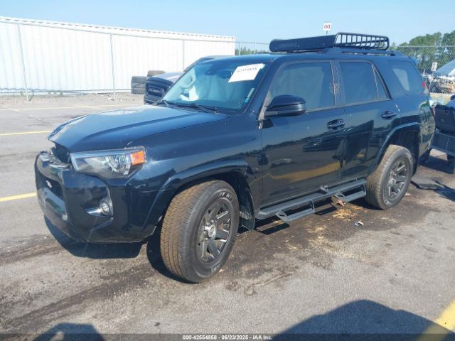 2021 TOYOTA 4RUNNER JTEZU5JR5M5239599 Photo 1