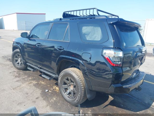 2021 TOYOTA 4RUNNER JTEZU5JR5M5239599 Photo 2