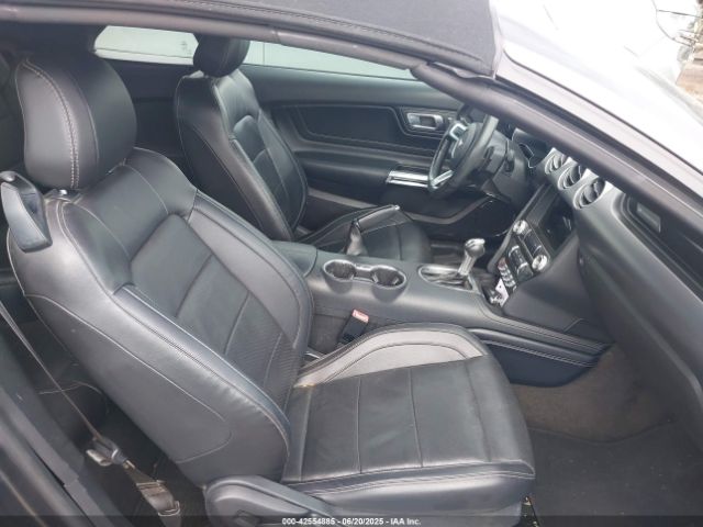 2018 FORD MUSTANG 1FATP8UH4J5167267 Photo 4