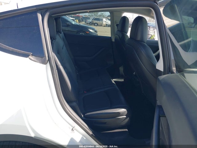 2021 TESLA MODEL Y 5YJYGAEE4MF265696 Photo 7