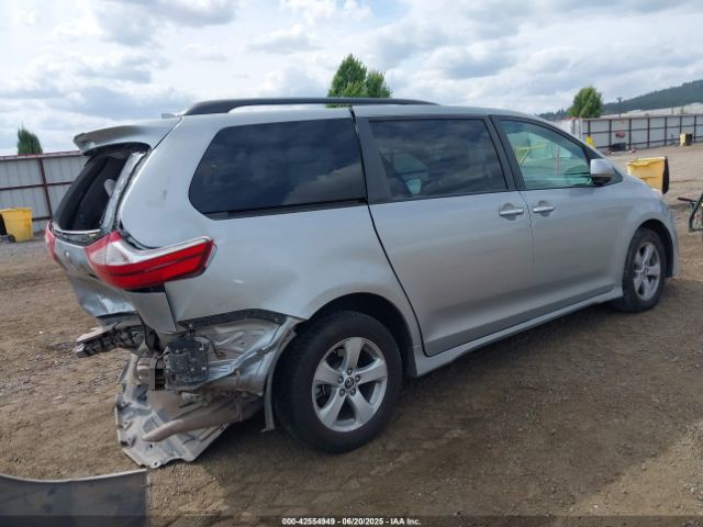 2019 TOYOTA SIENNA 5TDKZ3DC6KS003490 Photo 3