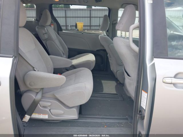 2019 TOYOTA SIENNA 5TDKZ3DC6KS003490 Photo 7