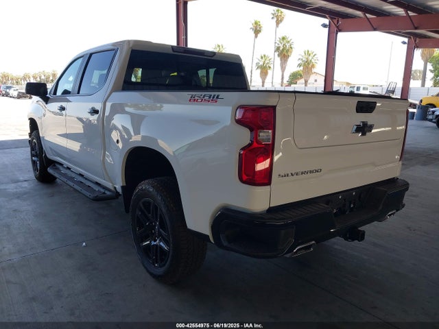 Chevrolet l84 2025 3GCUKFED4SG214398 Image 3