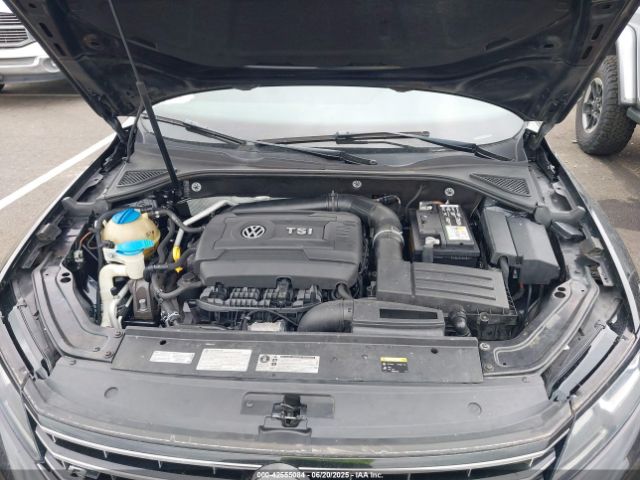 1VWDT7A3XHC039843 Volkswagen 1.8 tsi