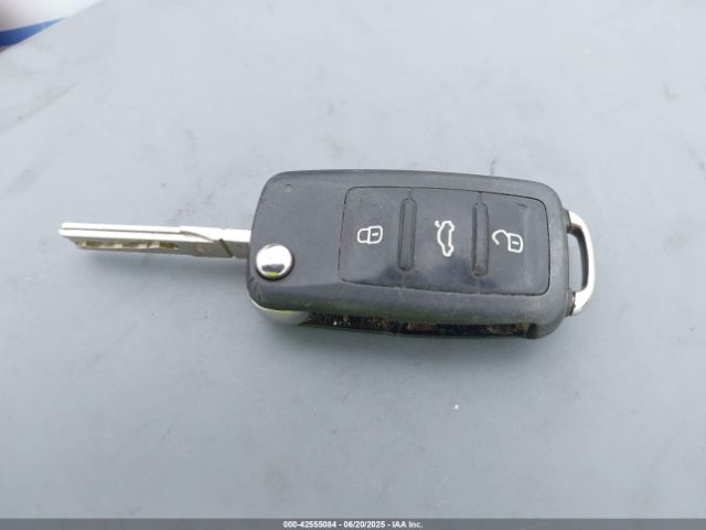 1VWDT7A3XHC039843 Volkswagen 1.8 tsi