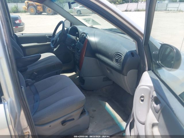 2006 CHRYSLER TOWN & COUNTRY 1A4GP45R26B690673 Photo 4