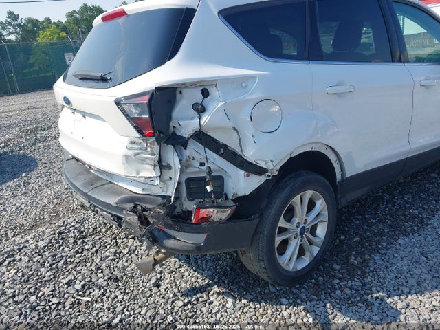 Продажа на аукционе авто 2018 Ford Escape Se, vin: 1FMCU9GD0JUA75866, номер лота: 42555163
