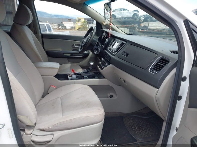 KIA 2017 2017 KNDMB5C12H6302170 Image 5