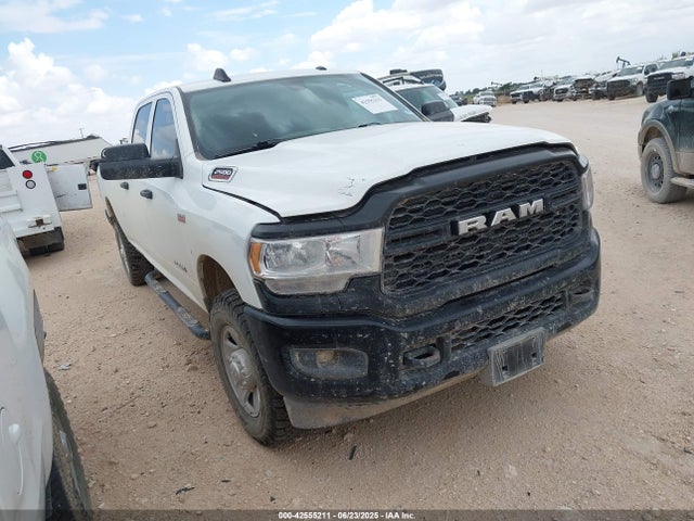 3C6UR5HJ8NG345403 RAM 2500