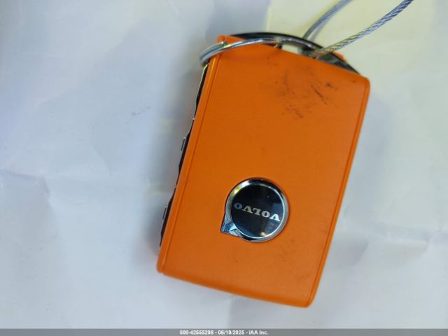 2025 VOLVO XC60 PLUG-IN HYBRID YV4H60RC9S1049609 Photo 10