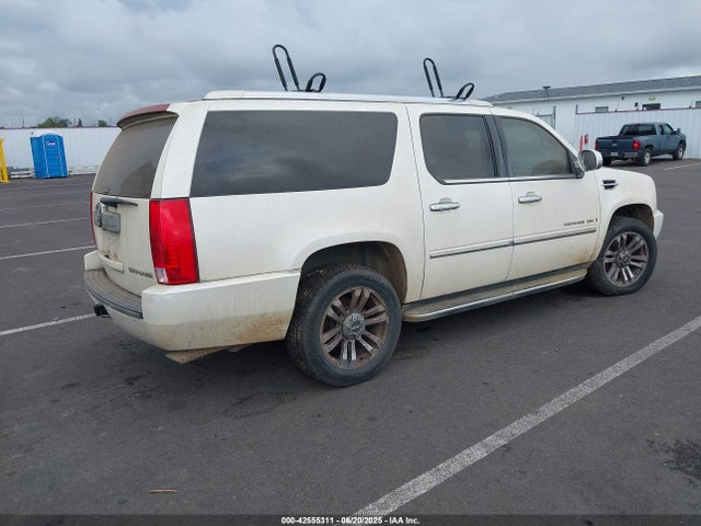 2008 CADILLAC ESCALADE ESV 1GYFK66838R147564 Photo 3