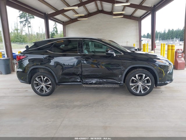 2T2BZMCA0HC089351 Lexus 2017