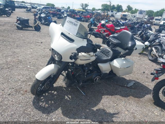 2018 HARLEY-DAVIDSON FLHXS 1HD1KRC12JB615094 Photo 1