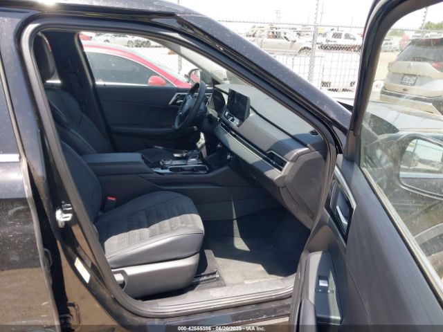 2025 MITSUBISHI OUTLANDER JA4J3VA81SZ024250 Photo 4