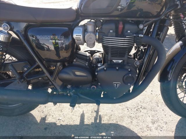 2017 TRIUMPH MOTORCYCLE BONNEVILLE SMTD40HL2HT794483 Photo 7