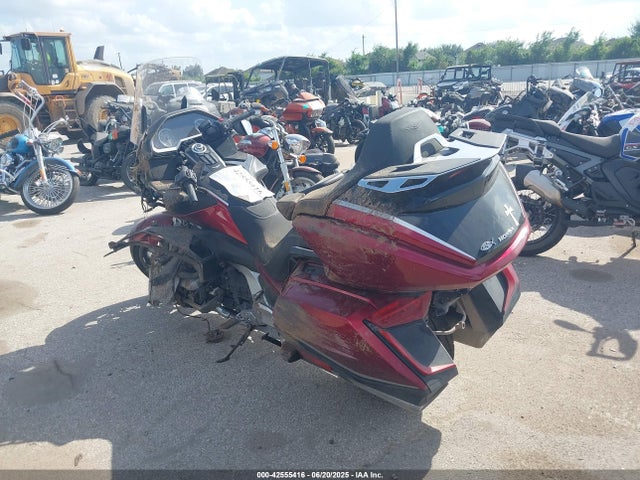 2021 HONDA GL1800 JH2SC7970MK300065 Photo 2
