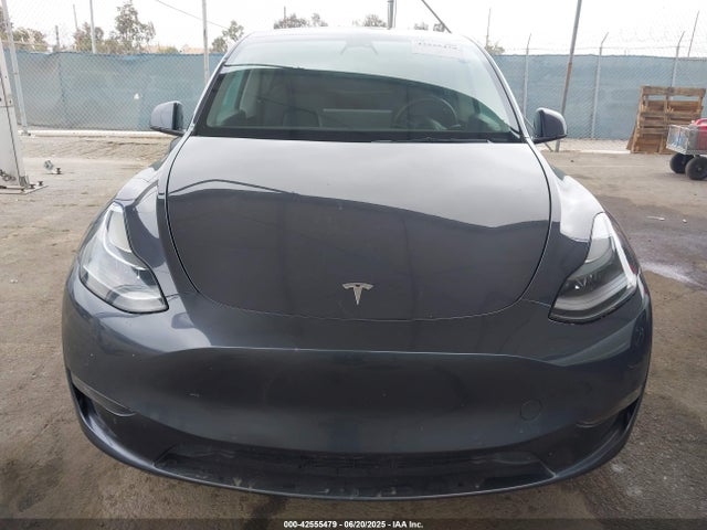 7SAYGDEF1NF330230 Tesla 2022
