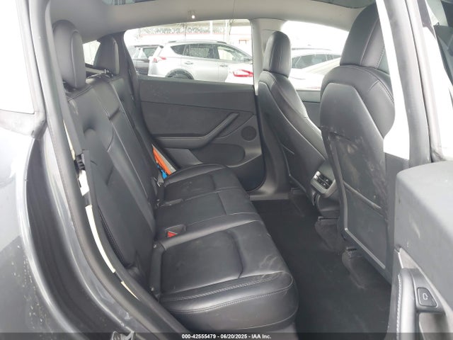 7SAYGDEF1NF330230 Tesla 2022