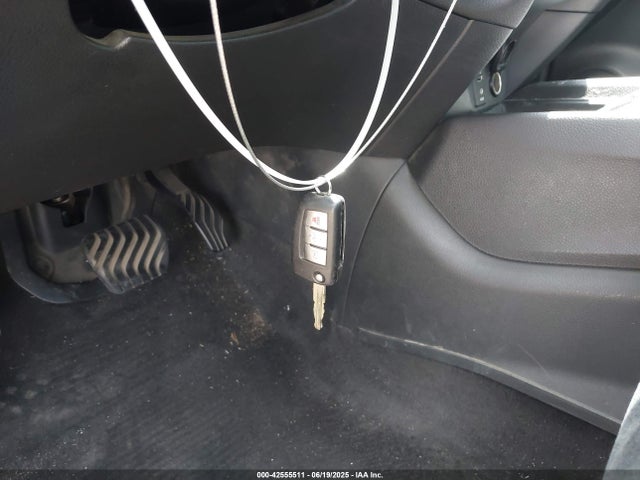 JN8AT2MT9GW018679 Nissan 2016