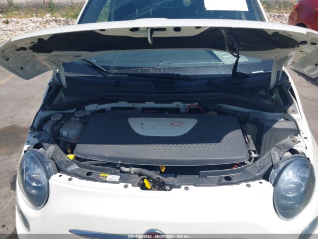 2016 FIAT 500E 3C3CFFGE9GT229651 Photo 9