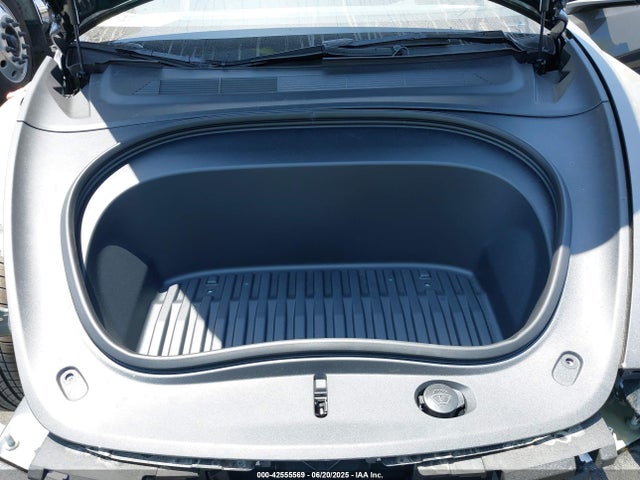 2025 TESLA MODEL 3 5YJ3E1EA8SF007708 Photo 9