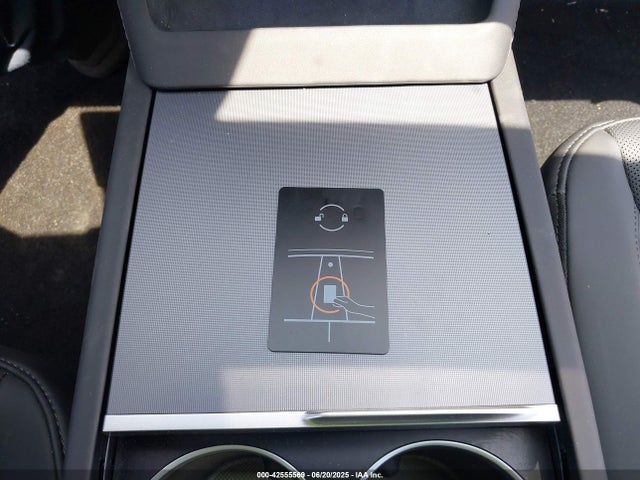 2025 TESLA MODEL 3 5YJ3E1EA8SF007708 Photo 10