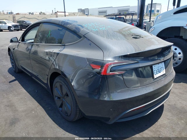 2025 TESLA MODEL 3 5YJ3E1EA8SF007708 Photo 2