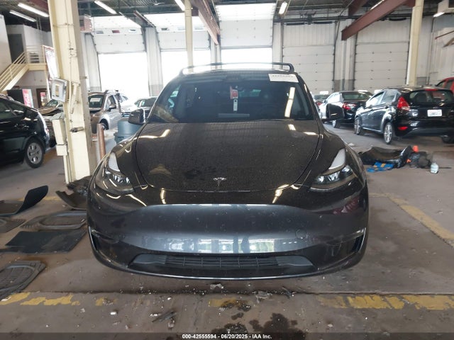 7SAYGDEE5RF003780 Tesla Model Y