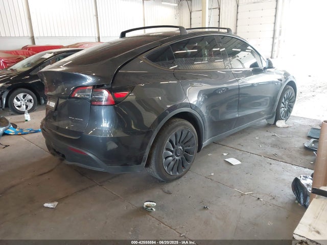 2024 TESLA MODEL Y 7SAYGDEE5RF003780 Photo 3