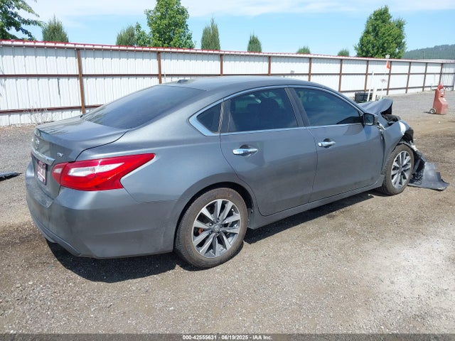 1N4AL3AP8HC200665 Nissan 2017