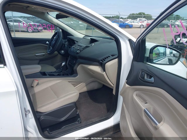 1FMCU9G92JUB62650 Ford Escape