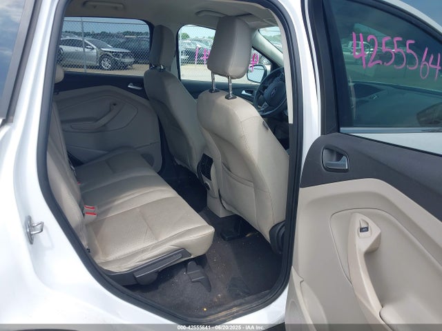 1FMCU9G92JUB62650 Ford Escape