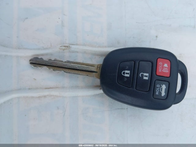 2T1BURHE5FC396085 Toyota 2zr-fe
