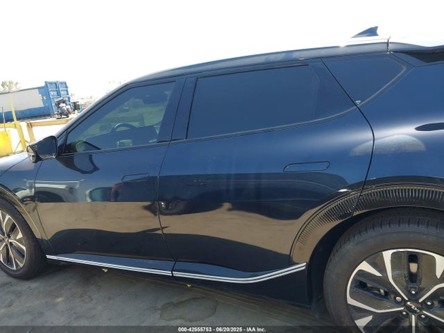 KIA 2023 2023 KNDC34LA4P5100289 Image 13