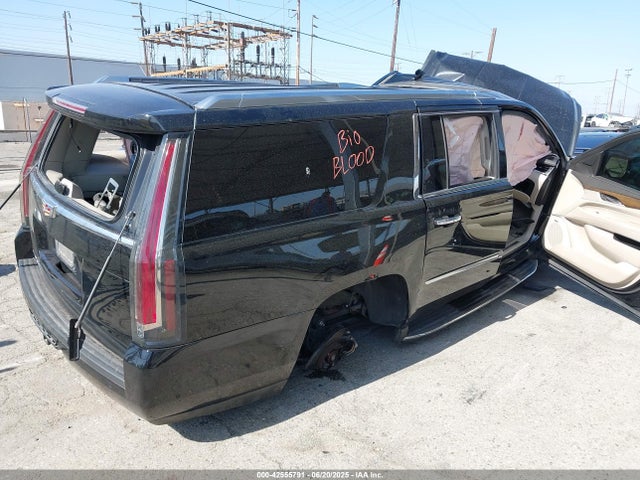 2019 CADILLAC ESCALADE ESV 1GYS4HKJ2KR296620 Photo 3