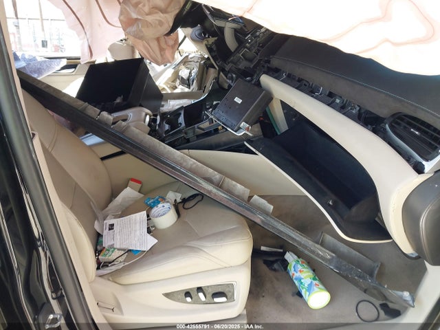 2019 CADILLAC ESCALADE ESV 1GYS4HKJ2KR296620 Photo 4