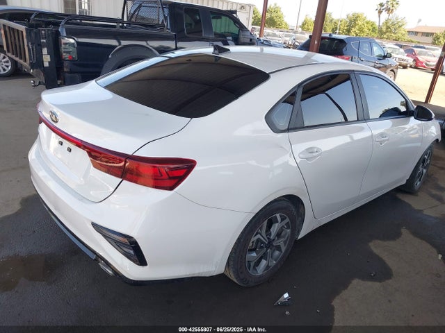 KIA mpi nu 2021 3KPF24AD8ME355556 Image 4
