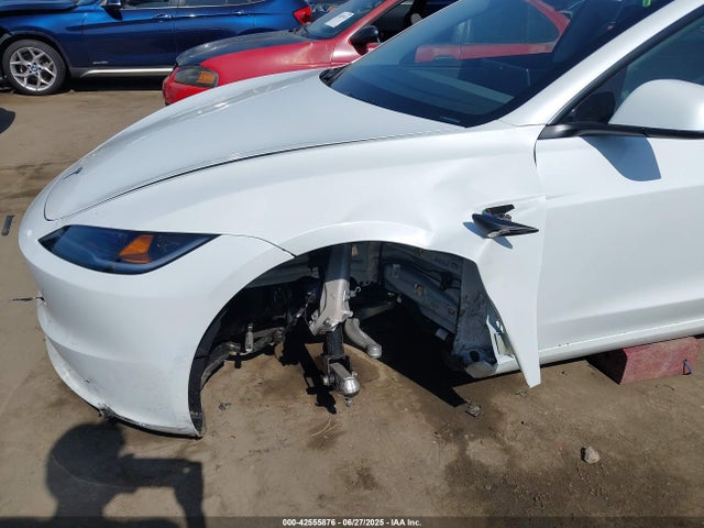 2025 TESLA MODEL 3 5YJ3E1EA4SF005535 Photo 5