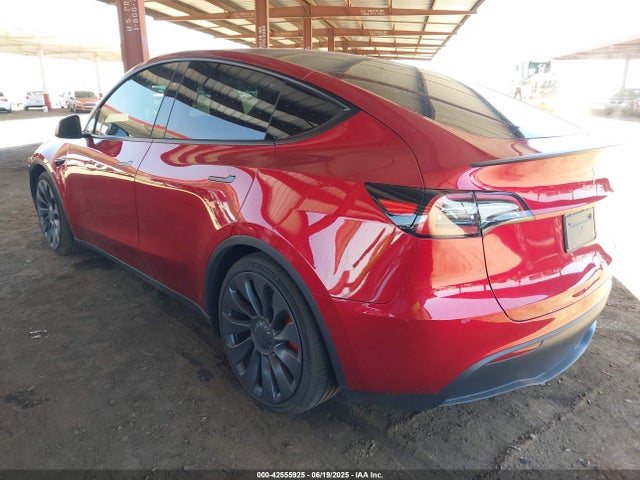2024 TESLA MODEL Y 7SAYGDEF0RF048313 Photo 2