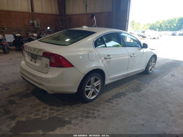 2015 VOLVO S60 YV1612TKXF1348479 Photo 3