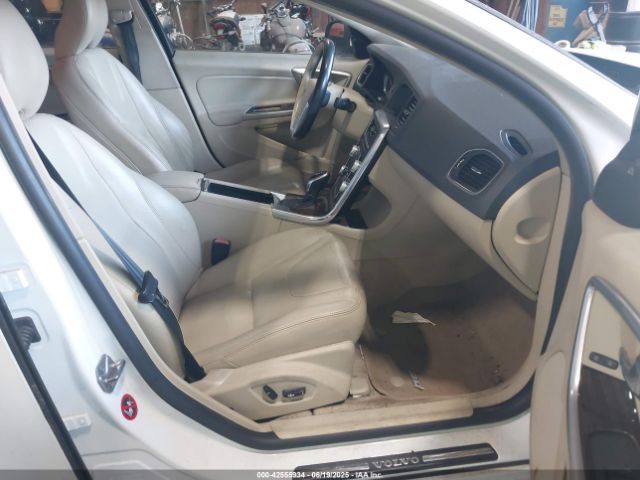 2015 VOLVO S60 YV1612TKXF1348479 Photo 4