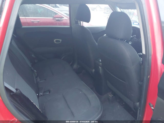 KNDJP3A53J7562155 KIA g