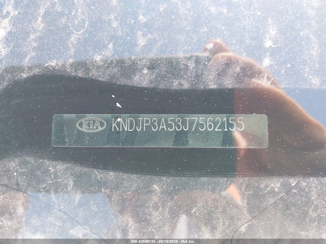 KNDJP3A53J7562155 KIA g
