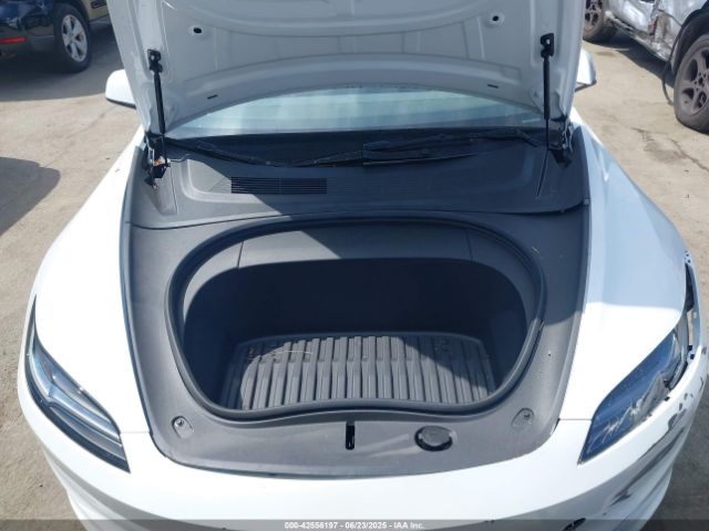 2024 TESLA MODEL 3 5YJ3E1EAXRF732494 Photo 9