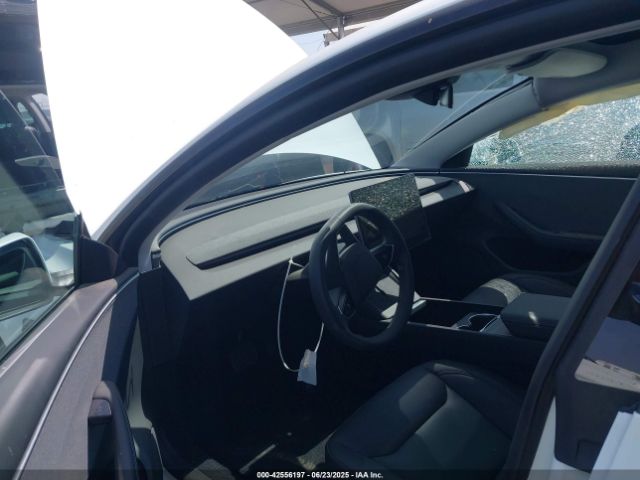2024 TESLA MODEL 3 5YJ3E1EAXRF732494 Photo 4