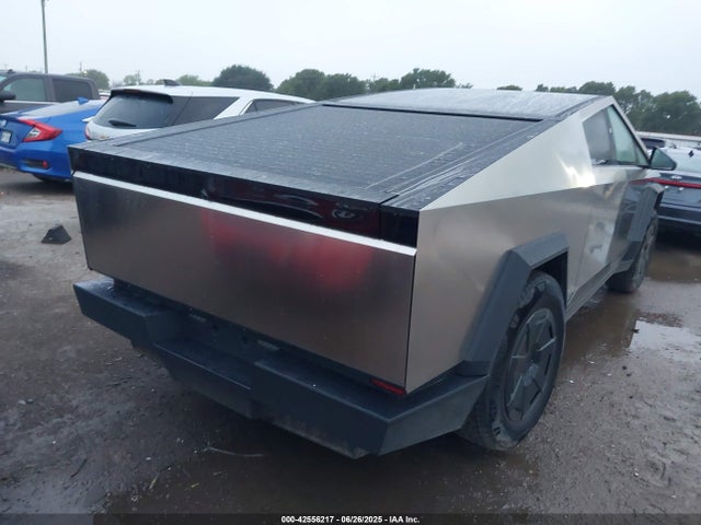 2025 TESLA CYBERTRUCK 7G2CEHED8SA070286 Photo 3
