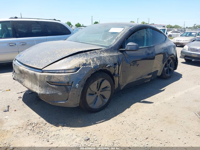 2026 TESLA MODEL Y 7SAYGDEE7TF334089 Photo 1