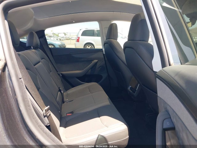 2026 TESLA MODEL Y 7SAYGDEE7TF334089 Photo 7
