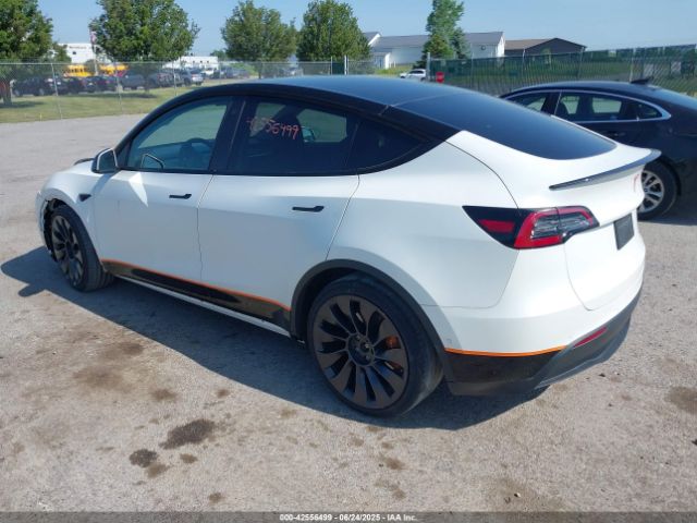 2022 TESLA MODEL Y 7SAYGDEF9NF308413 Photo 2